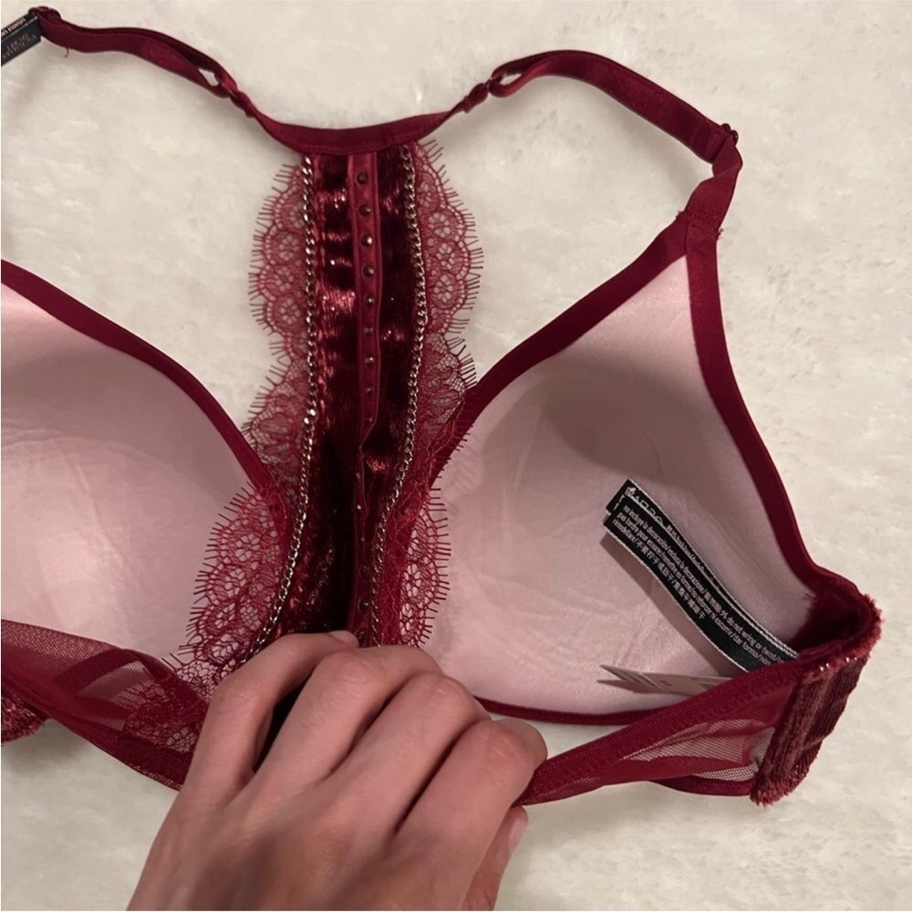 Victoria’s Secret - Picture 8 of 8